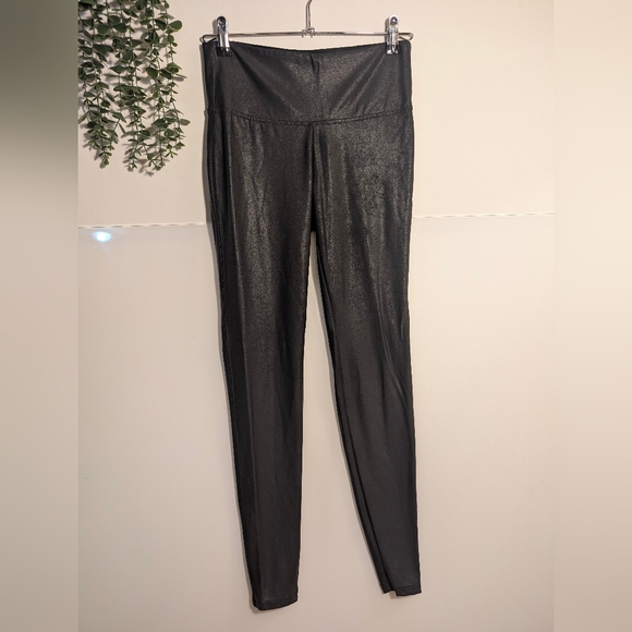 Time and Tru Black Faux Leather Look Leggings - Size Small (4–6) - Picture 2 of 6